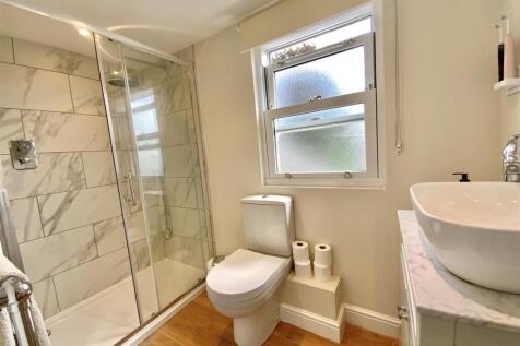 Master Suite - Shower Room