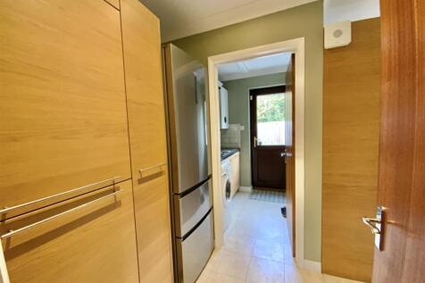 Kitchen/ Breakfast Room