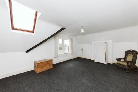Bedrooom 5