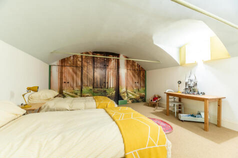 3-35 Newcastle Dr...