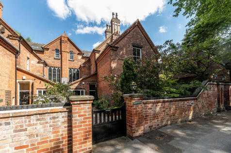 2 Elmhurst House ...