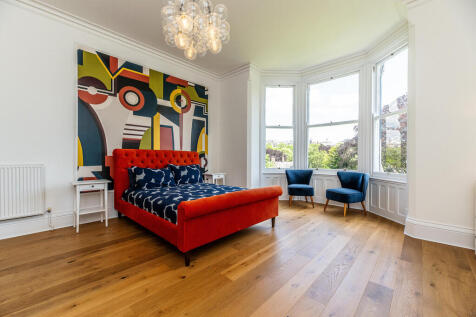 2 Elmhurst House ...