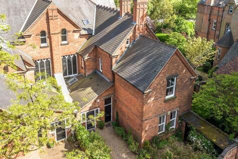 2 Elmhurst House ...