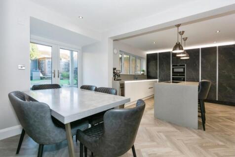 Dining area.jpg