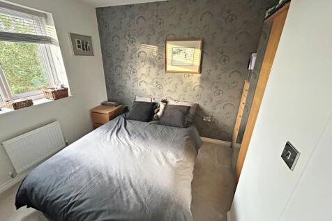 own photo bedroom 1.jpg