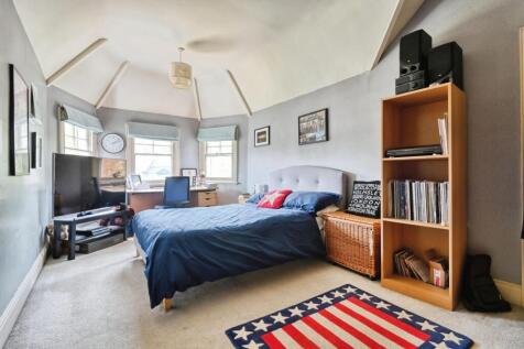 75stationrd28.jpg
