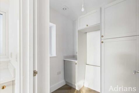 UTILITY ROOM: