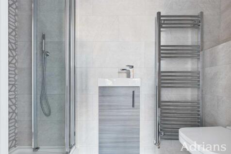 EN SUITE SHOWER