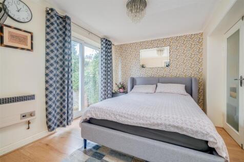 23 Knaresborough Drive-11.jpg