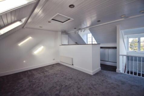 ba2d8195-living 2...