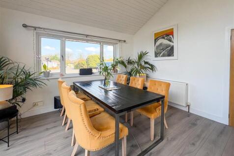 Lounge/Diner
