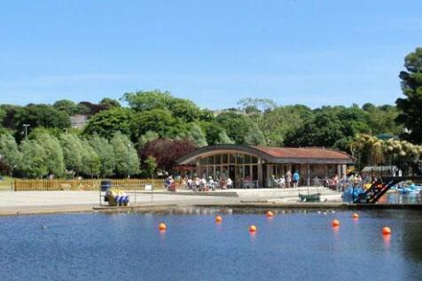 boating lake.jpg