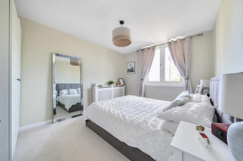 1332563-12-6891d8...