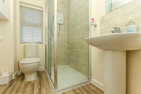 Ensuite Shower Ro...