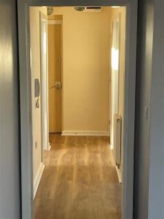 PRIVATE ENTRANCE HALL