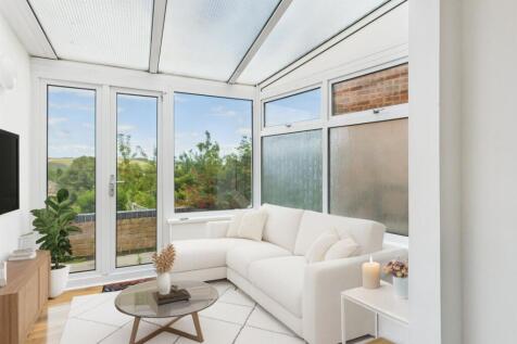 Family Room/Conservatory (Virtually Furnished)