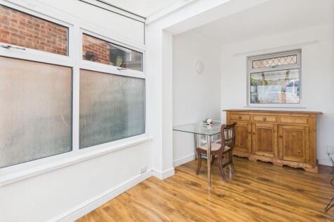 Family Room/Conservatory