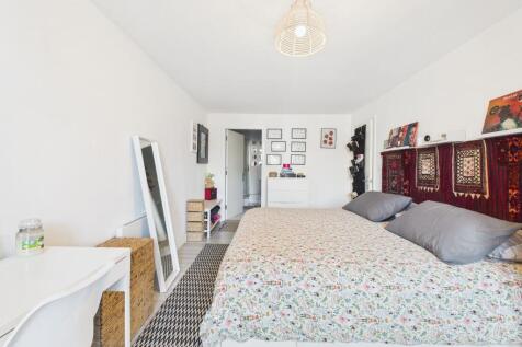 Bedroom One through to En-Suite