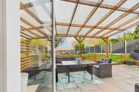 French Doors onto Rear Garden