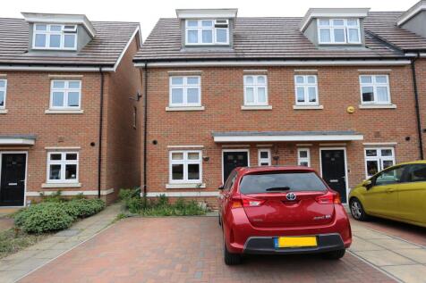 3 bedroom End Terrace for rent
