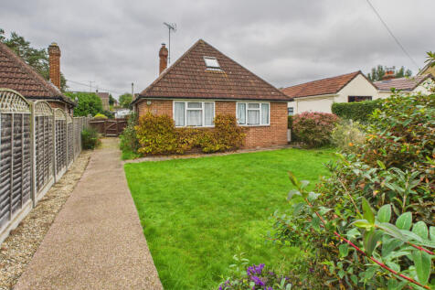 3/4 bedroom Detached chalet style bungalow
