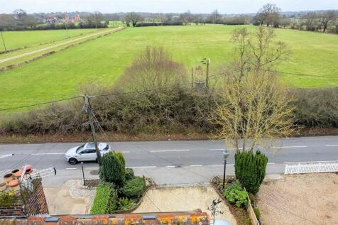 134 London Road aerial  (6).jpg