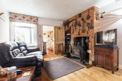 174 High Road  (3).jpg