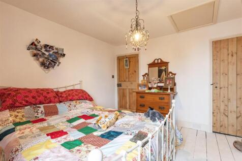 174 High Road  (11).jpg