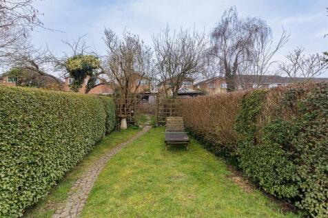 174 High Road  (20).jpg