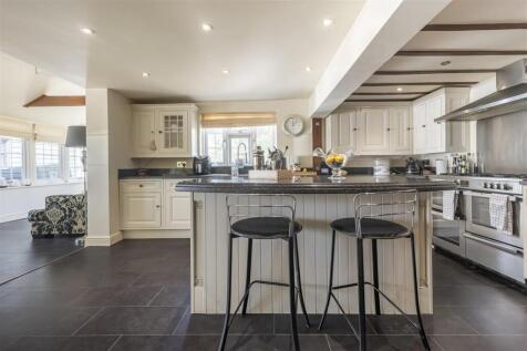 2 Lower Bury (5).jpg