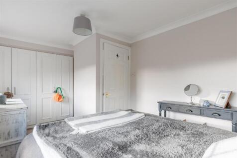 9  Green Close (13).jpg