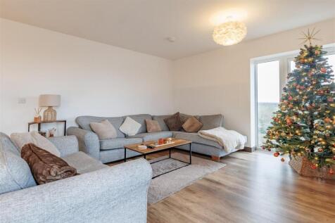 80 Godfrey House (10).jpg