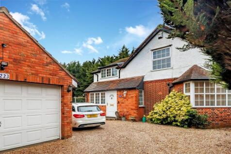 223, High Road (3).jpg