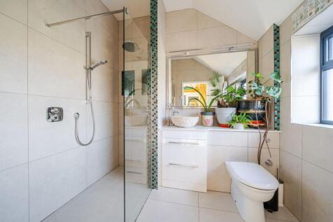 Bedroom One En-Suite