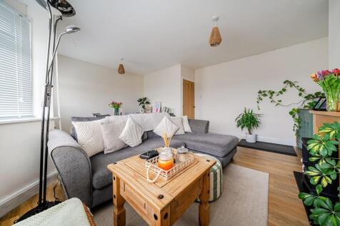 Living Room/ Dining Room