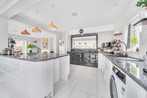 Kitchen/ Reception Room