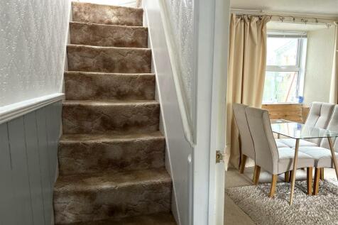 Landing &amp; Stairs