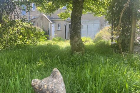 Gardens &amp; Garage