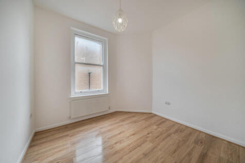 1372751-2-68f8d7d...