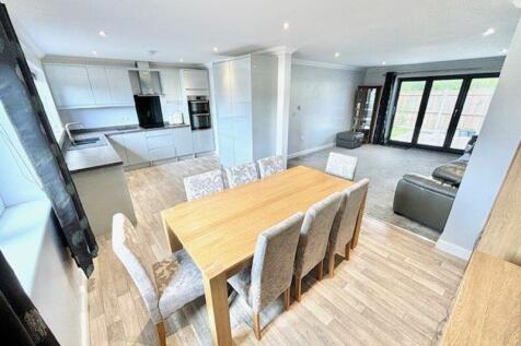 Kitchen/diner/lounge