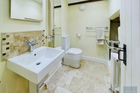 CAM02558G0-PR0076-ST