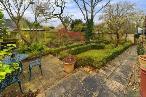 CAM02558G0-PR0076-ST