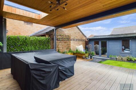 CAM02558G0-PR0116-ST