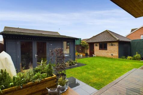 CAM02558G0-PR0116-ST