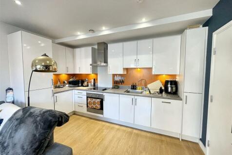 Lounge/Kitchen