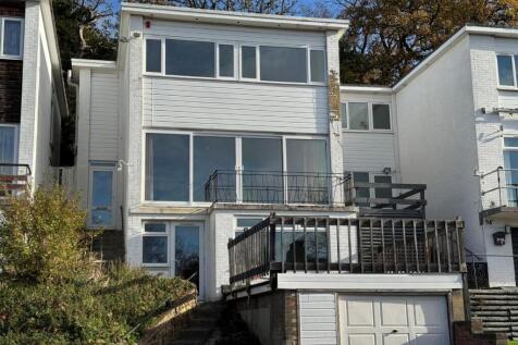 96 Madeira Avenue.jpg