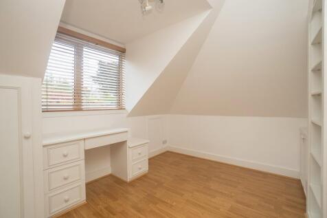 Bedroom - 3 photograph 3