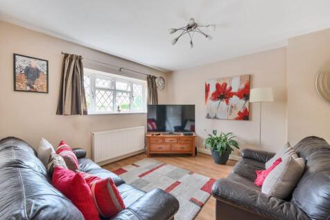 Lounge / Dining Room