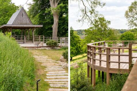 Tea House &amp; Raised Decking