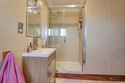 71 ATHELSTAN GARDENS-6.jpg